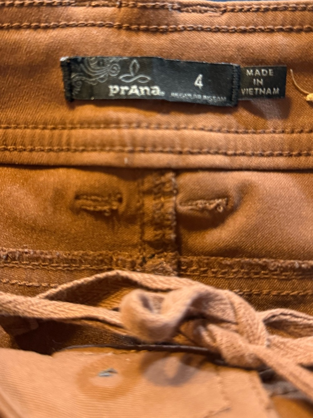 prAna Women’s Halle pants, featuring a roll-up leg design, sz 4 - Picture 9 of 11